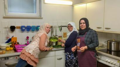 Bild: Astrid Knab
Gemeinsam kochen macht Spaß.