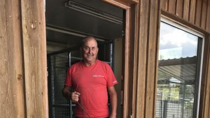 Bild: Gabi Eichl
Emma, der alte Golden Retriever, ist seit vielen Jahren Stammgast in der Hundepension von Sigmund Gilch.