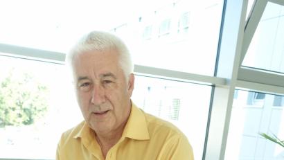 Bild: wd
Reinhard Meier wiederholt sein Anliegen, mit einem Neubau der Realschul-Sportstätten ein zukunftsfähiges Konzept zu verwirklichen.