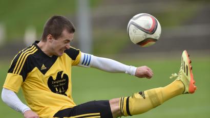Bild: Alfred Schwarzmeier
Johannes Renner erzielte beim 2:0-Sieg der SV Grafenwöhr in Ensdorf seine Saisontore Nummer drei und vier.