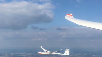 Bild: luf
Kaum mehr zu halten sind Segelflieger in diesem Ausnahme-Sommer: Allein 8310 Kilometer bringen Mitglieder der Luftsportgruppe Amberg in den zurückliegenden Tagen in eine offizielle Online-Wertung ein.