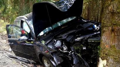 Bild: Ralph Gammanick [rg] (ralph.gammanick@oberpfalzmedien.de)
Der VW Passat hat nur noch Schrottwert.