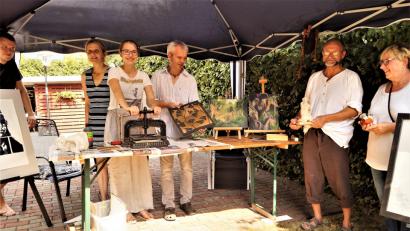 Bild: arw
Mit dem Tag der offenen Tür bei Klaus Kuran waren Sabine Meyer, Rüdiger Goedecke, Klaus Kuran, Tochter Susanne und Mutter Sabine Kuran mehr als Zufrieden (von rechts).