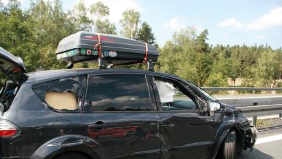 Bild: wro
Die Beifahrerseite des Autos wurde erheblich beschädigt.