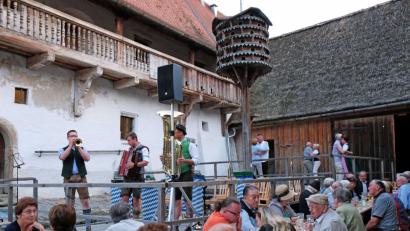 Bild: twi
Die "Original Oberpfälzer Bierbankmusikanten" sorgten für Stimmung und Tanz.