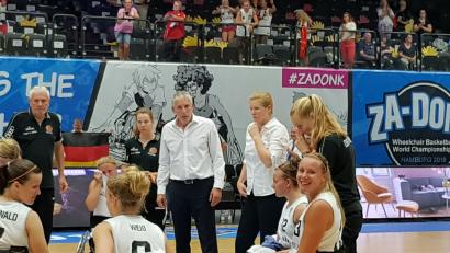 Bild: ads
Svenja Mayer (vorne rechts) bei der Weltmeisterschaft in Hamburg.