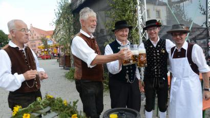 Bild: mag
Sulzbach feiert zünftige Woizkirwa in der Sulzbacher Altstadt.