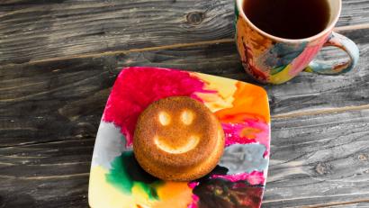 Bild: stock.adobe.com/edgar_b
Gönnen Sie sich zum Glück morgens auch eine Portion Optimismus.