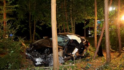 Bild: Alexander Auer
Bei einem Unfall im Schwaighauser Forst wurden drei Menschen schwer verletzt.