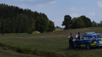 Bild: gi
Im Loisbach wurde am Mittwoch eine Leiche gefunden. Es handelt sich um einen 60-jährigen Mann, der dort mit einem Traktor unterwegs war.