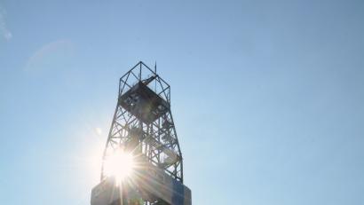 Bild: Gabi Schönberger
Der 83 Meter hohen Bohrturm beim Geo-Zentrum an der KTB.