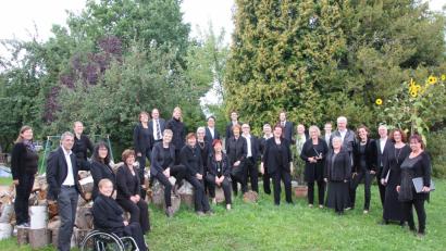Bild: exb
Der gemischte Chor „Music & More“ aus Mitterteich bietet beim Konzert in Plößberg ein vielseitiges weltliches und geistliches Repertoire.