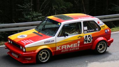 Bild: bsc
Motorsport zum Anfassen: Der „3. Friedenfelser-Berg-Classic-Preis 2018“ ist ein beeindruckendes Erlebnis für Starter und Zuschauer.