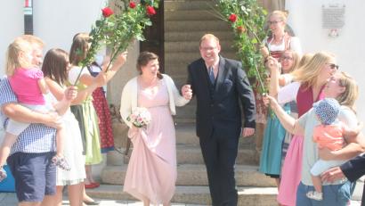 Bild: ga
Regina und Wilhelm Wegerer, geborener Puff, wohnen in Altfalter und haben in Nabburg standesamtlich geheiratet.
