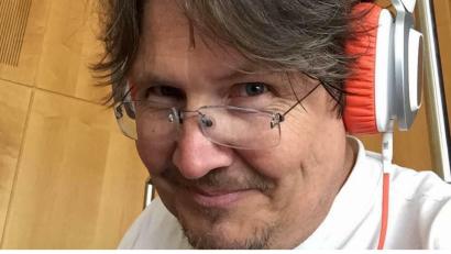Bild: privat
Reinhold Bortner ist in Weiden bekannt, ob als Autovermieter oder als „DJ Borti“. Zur Landtagswahl steht er auf der Liste der Partei „Mut“.