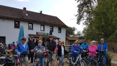 Bild: exb
Die Teilnehmer an der Radtour des CSU-Ortsverbandes Schlammersdorf.