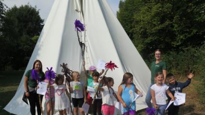 Bild: jzk
„Ene, meine, Sockenschuss, mit dem Regen ist jetzt Schluss“ lautet einer der selbst gedichteten Zaubersprüche.