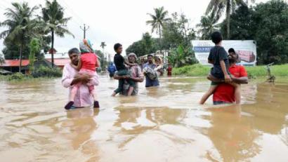 Bild: exb
Tausende Menschen sind in Kerala in Indien auf der Flucht vor Hochwasser und Erdrutschen.