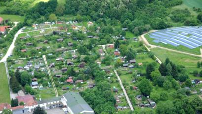 Bild: ge
Im Umfeld der Firma Ruag (links unten) fanden die Bodenproben auf vier verschiedenen Grundstücken statt. Jetzt liegt das Ergebnis vor.