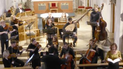 Bild: fsb
Das studentische Kammerorchester „Plánický orchestra 415Hz“ mit der Sopranistin Marie Rosová spielte in der Leuchtenberger Pfarrkirche St. Margareta.