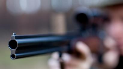 Bild: Patrick Pleul/dpa
Noch ist unklar, aus welchem Jagdgewehr die Kugel stammte, die am Sonntag vor drei Wochen einen 47-Jährigen tötete.