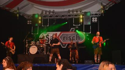 Bild: eya
Die Partyband "SaKrisch" hatte ein buntes Musikprogramm für ihr Publikum mitgebracht.