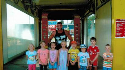 Bild: hai
Die Kinder wissen jetzt, wie eine Waschanlage funktioniert.