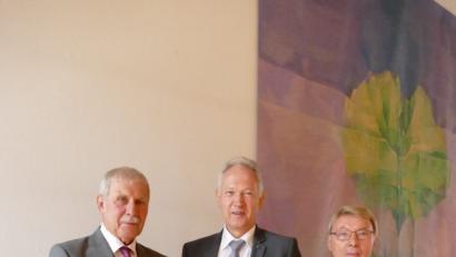 Bild: exb
Wechsel im Amt des Seniorenbeauftragten im Landkreis Wunsiedel: Im Bild von links Konrad Scharnagl, Landrat Karl Döhler, Horst Weidner.