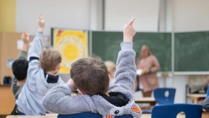 Bild: Peter Steffen/dpa
Am Dienstag startet die Schule.
