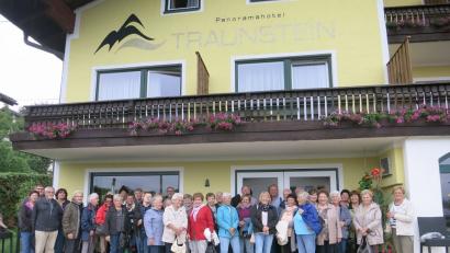Bild: bsc
Auf großen Zuspruch stößt erneut der dreitägige Ausflug der Kolpingsfamilie Friedenfels. Das Ziel: die Ferienregion Traunsee im Salzkammergut.