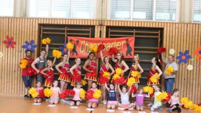 Bild: exb
Die Teilnehmerinnen des Workshops Cheerleading.
