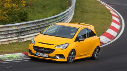 Bild: Opel GmbH
Runde um Runde musste der GSI auf der Nordschleife des Nürburgrings drehen, bis Rennfahrer Volker Strycek mit der Feinabstimmung zufrieden war.
