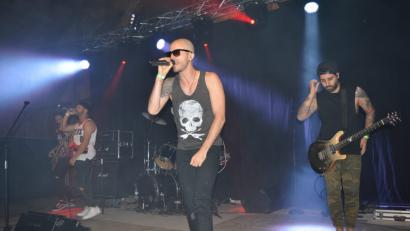 Bild: bej
Punktgenau coverten die fünf Jungs von "Living Theory" ihr Vorbild "Linkin Park."