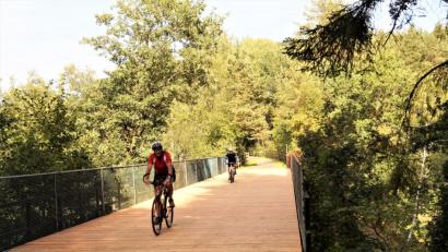 Bild: arw
Die Bocklradbrücke über die "Girnitz" ist weder befahrbar.