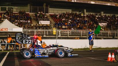 Bild: exb
Der RS18 auf der Start-Ziel-Geraden des Circuit de Barcelona-Catalunya bereit für den Beschleunigungstest. Foto: Quelle: Running Snail Racing Team/OTH Amberg-Weiden):