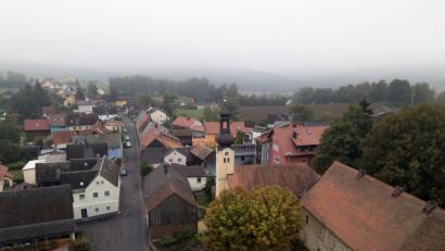 Bild: dtr
Der Schlossplatz und die Karl-von-Korb-Straße sollen im Maßnahmen-Paket 1 auf Vordermann gebracht werden. Bis 2020 ist Baubeginn.