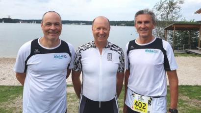 Bild: Hirsch
Die erfolgreiche Nabaltec-Staffel mit den drei Vorständen Dr. Michael Klimes, Johannes Heckmann und Günther Spitzer (von links).