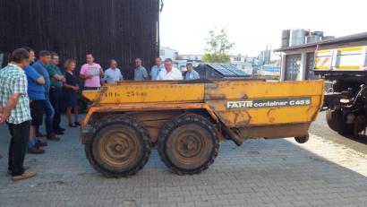 Bild: e
So sieht er aus, der in die Jahre gekommenen Container-Anhänger. Die Mitglieder des Bauausschusses sind für ein neues Exemplar.