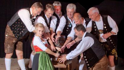 Bild: exb
Die "Tanngrindler Musikanten" spielen auf dem Schafferhof auf.