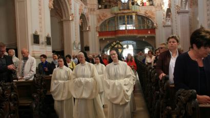 Bild: wro
Begleitet wurden die Wallfahrer auch vom Konvent der Zisterzienserinnen aus der Klosterstadt.