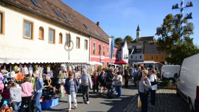 Bild: bey
Bilderbuchwetter begleitet das Kreuzbergfest.