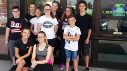 Bild: jzk
Viel Spaß haben die Jungmusikanten beim Lasertag in der Laserarena Weiden.