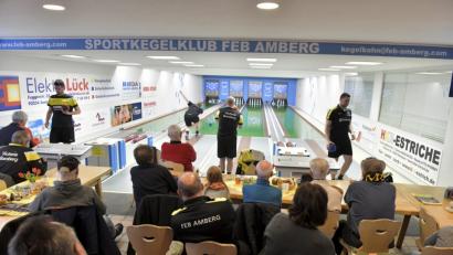 Bild: Hubert Ziegler
Keine guten Erinnerungen haben Spieler von FEB Amberg und Zuschauer an das Duell mit Victoria Bamberg in der vergangenen Saison (Bild). Das gewannen die Oberfranken klar mit 7:1.