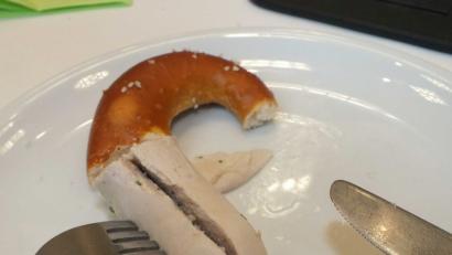 Bild: Harald Mohr
Fluffig und schön weich - so soll die Weißwurst sein. Am Mittwochabend fiel in Auerbach das Essen aus.