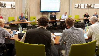 Bild: Dotzler
Freundlich, hell, modern. Der neu gestaltete Sitzungssaal im Rathaus Schwarzenfeld macht etwas her.