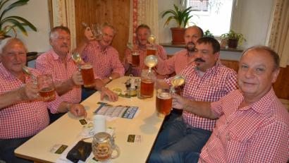 Bild: jr
Gut gefallen hat es beim 10. Mitterteicher Kommunbrautag der Stammtisch-Gemeinschaft "Wurzer Hogerer".