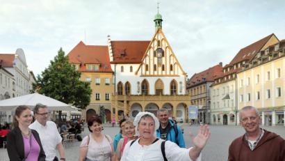 Bild: Wolfgang Steinbacher
Anders sein und gute Laune verbreiten, das wollen Resi und Barnabas. Dafür setzen sie sich ein.