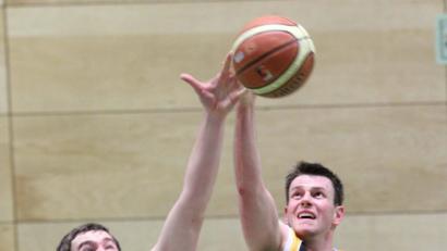 Bild: Hirsch
Der TSV 1880 Schwandorf mit seinen 16 Sparten - darunter die erfolgreichen Basketballer - darf mit einem Sonderzuschuss von der Stadt rechnen.
