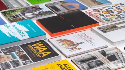 Bild: Büro Wilhelm Verlag
Von Amberg über Mallorca bis zur WAA: Der Amberger Verlag sucht das Außergewöhnliche, das Besondere.