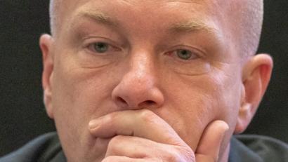 Bild: Armin Weigel/dpa
Joachim Wolbergs (SPD), der suspendierte Oberbürgermeister von Regensburg, sitzt im Verhandlungssaal des Landgerichts. Im Prozess um den Regensburger Parteispendenskandal hat der 47-jährige am Dienstag ausgesagt.